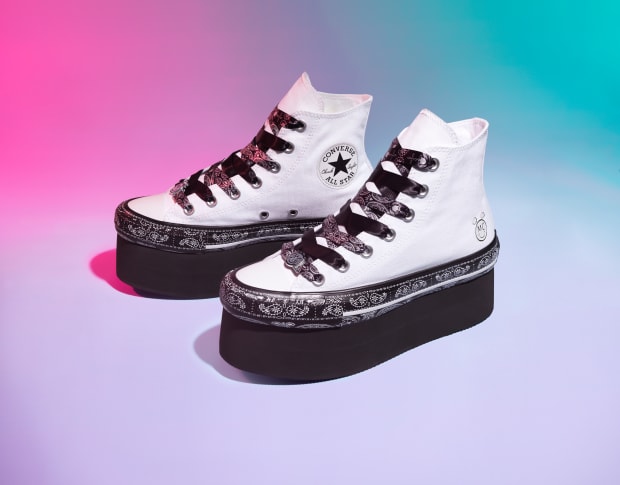 Voorzien voordat drinken Miley Cyrus Converse Collection Collaboration Shoes - Fashionista