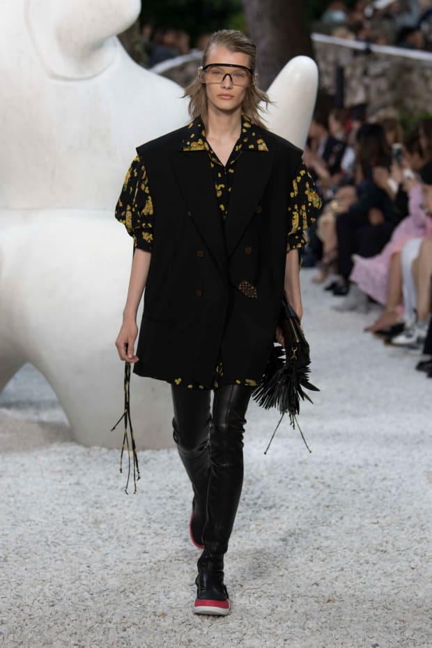 Louis Vuitton 2019 Cruise Collection Show French Riviera - Louis Viutton  Show in French Riviera for Cruise Collection 2019