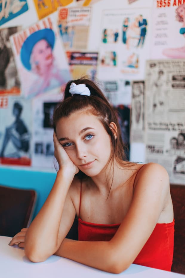 Emma Chamberlain Goes Boxing & Shopping in L.A.