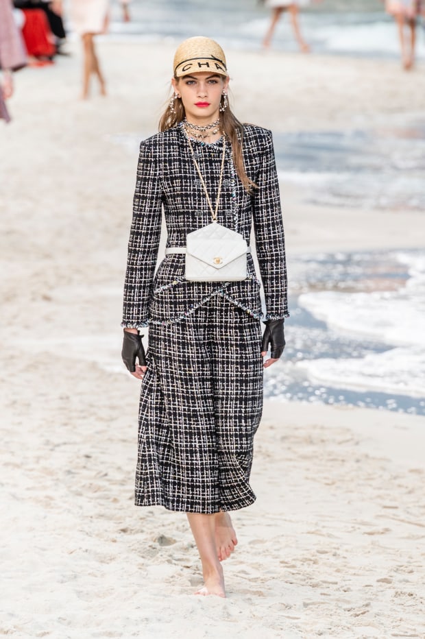 Life Really Is A Beach At Chanel'S Spring 2019 Spectacular - Fashionista