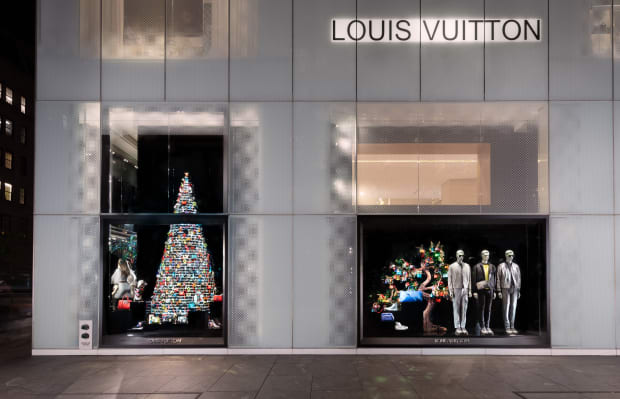Louis Vuitton Holiday Window Display at Saks Fifth Avenue,…