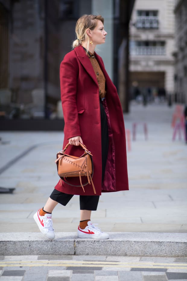 A Gucci Fanny Pack Proved to Be the 'It' Bag of London Fashion Week -  Fashionista