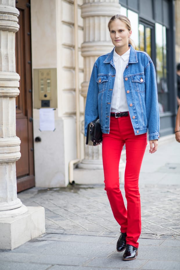 Small Crossbody Bags Were a Street Style Favorite On Day 1 of Paris Fashion  Week - Fashionista