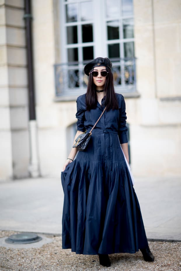 Small Crossbody Bags Were a Street Style Favorite On Day 1 of Paris Fashion  Week - Fashionista