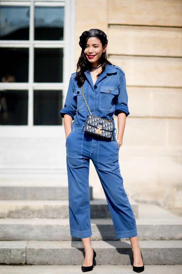 Small Crossbody Bags Were a Street Style Favorite On Day 1 of Paris Fashion  Week - Fashionista