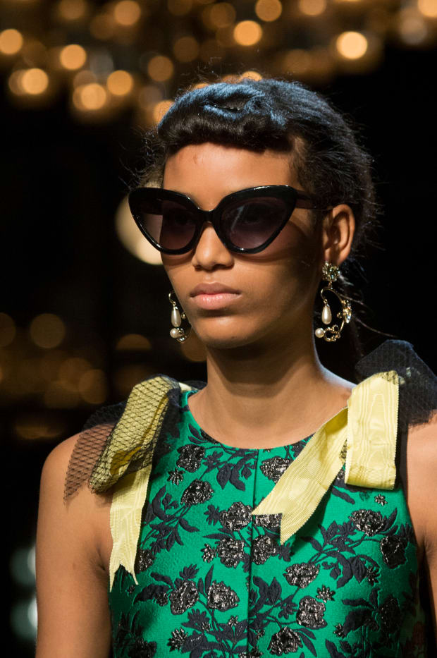 erwt Clan talent All the Best Statement Sunglasses From the Spring 2018 Runways - Fashionista