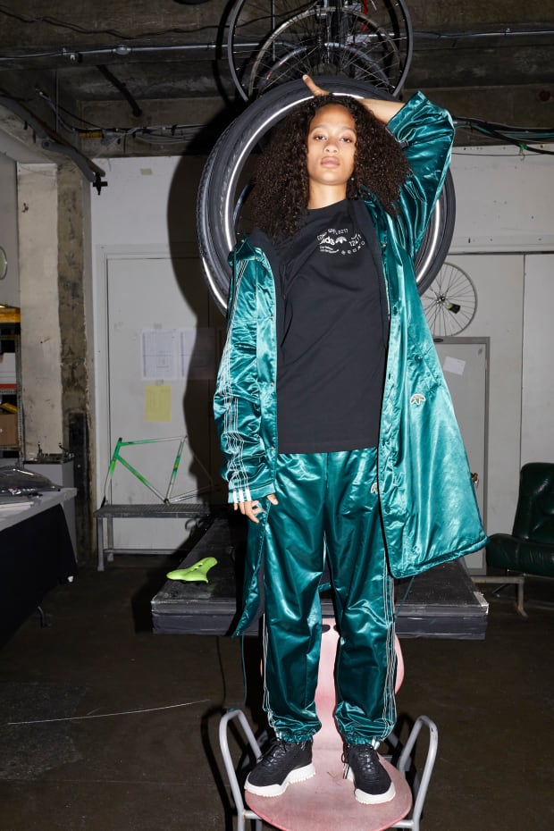 kandidatskole Parasit sanger See Every Piece From Alexander Wang's Third Drop for Season 2 With Adidas  Originals - Fashionista