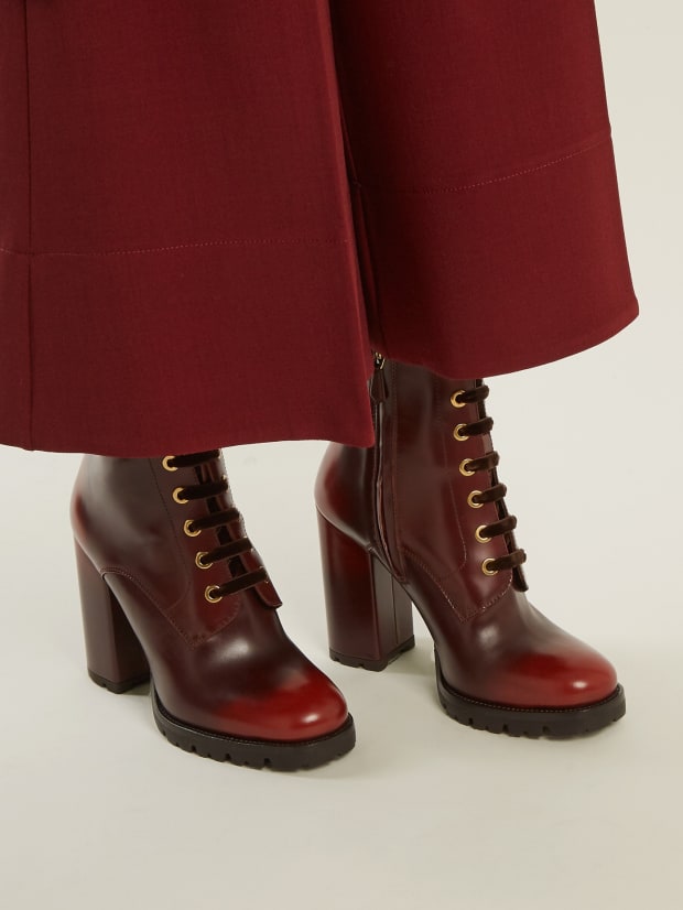 14 Surprisingly Practical Winter Boots That Won't Screw Up Your