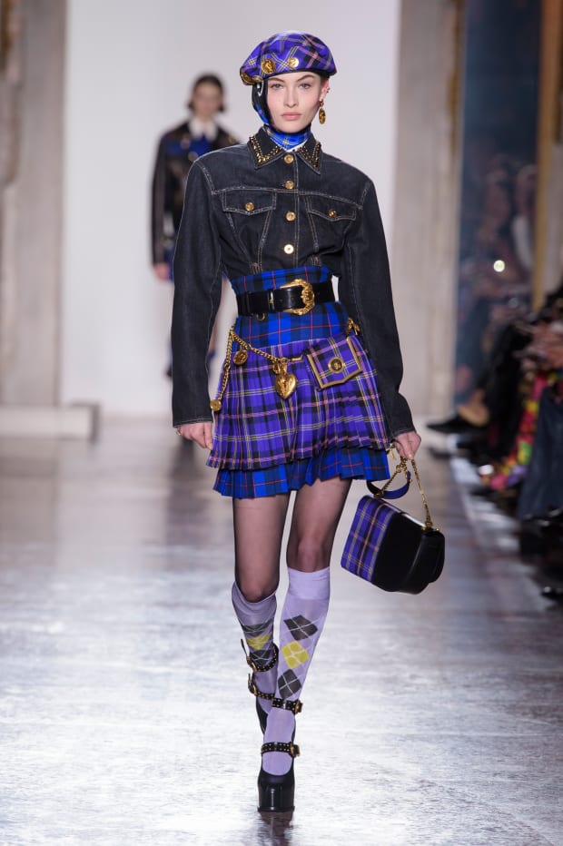 See Every Look from Versace Fall/Winter 2018 – CR Fashion Book