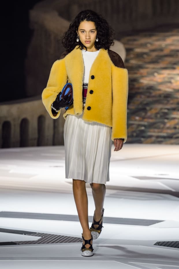 Louis Vuitton's Fall 2018 Collection Expertly Mixes the Past