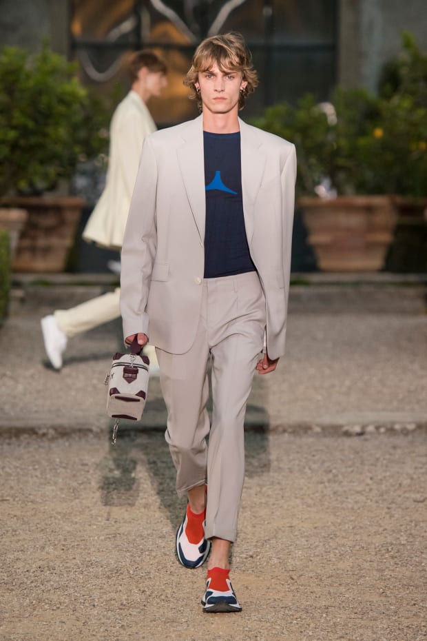 GIVENxCHY  Fashion, Fashion trends, Hermes
