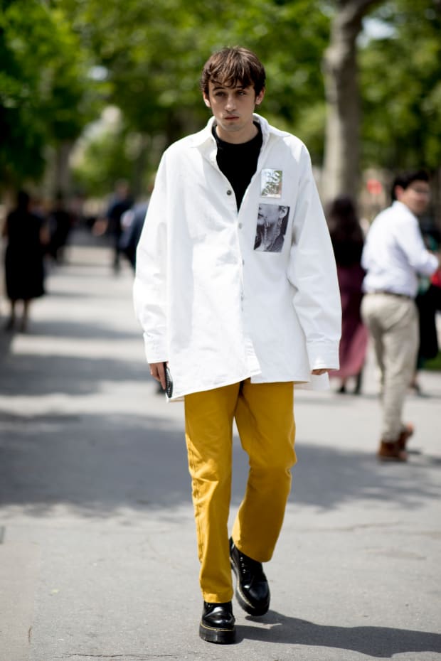 All-White Looks Were a Street Style Favorite at Paris Fashion Week Men's -  Fashionista