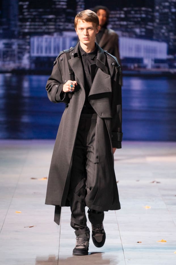 Louis Vuitton AW19 show puffer jacket