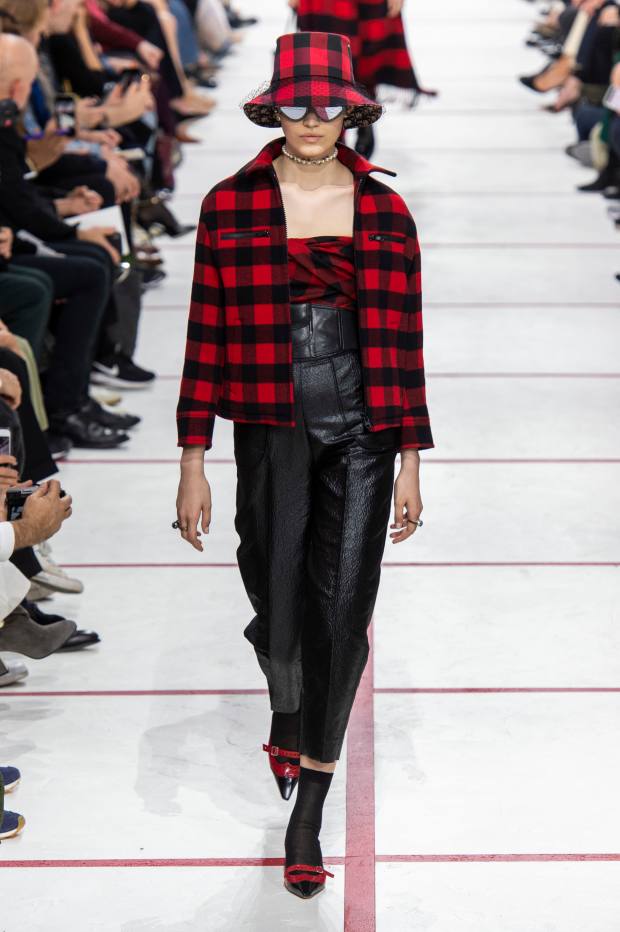 Christian Dior Fall 2019 Does Buffalo Plaid, Cozy Boots and Other  Boy-Meets-Girl Looks