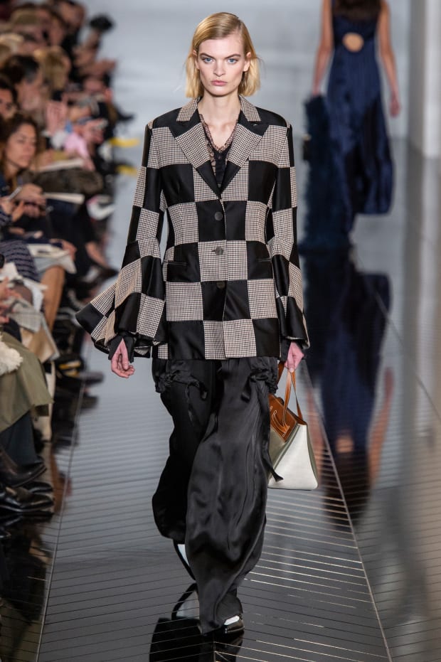 7 Top Trends From the Paris Fall 2019 Runways - Fashionista