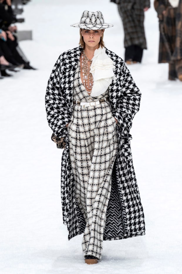 Karl Lagerfeld News, Collections, Fashion Shows, Fashion Week Reviews, and  More