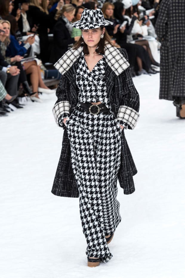 Karl Lagerfeld News, Collections, Fashion Shows, Fashion Week Reviews, and  More