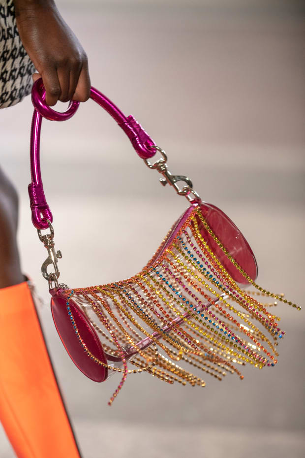 NYFW street style handbags fall 2019: YSL shoulder bags – Bay Area  Fashionista