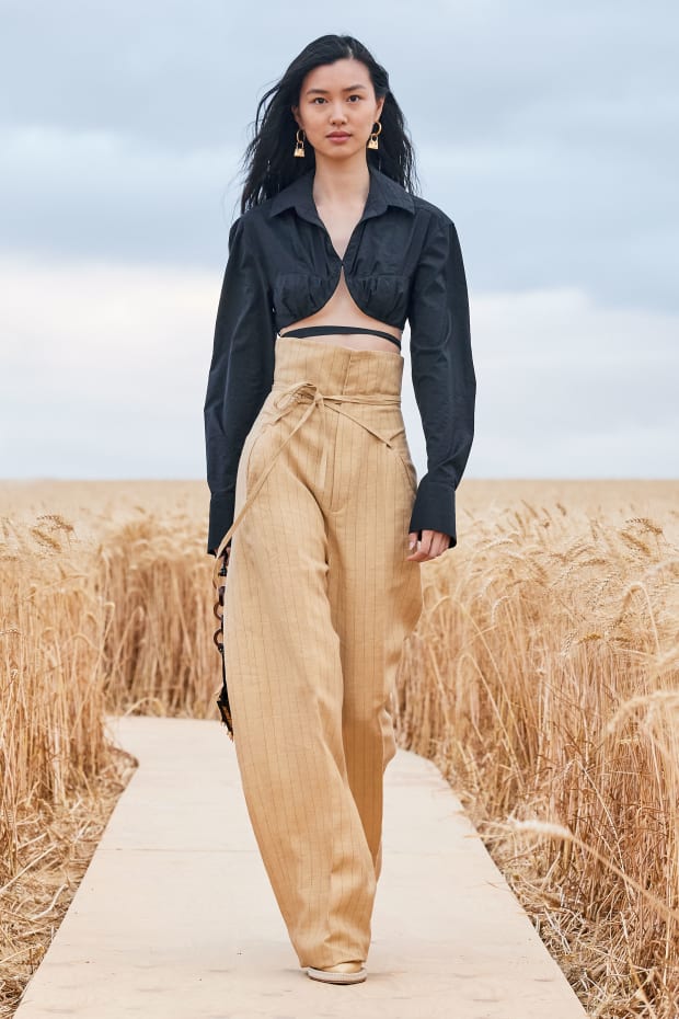 L'Amour: Jacquemus Spring-Summer 2021 Lookbook by Oliver Hadlee Pearch -  Lookbooks - Minimal. / Visual.