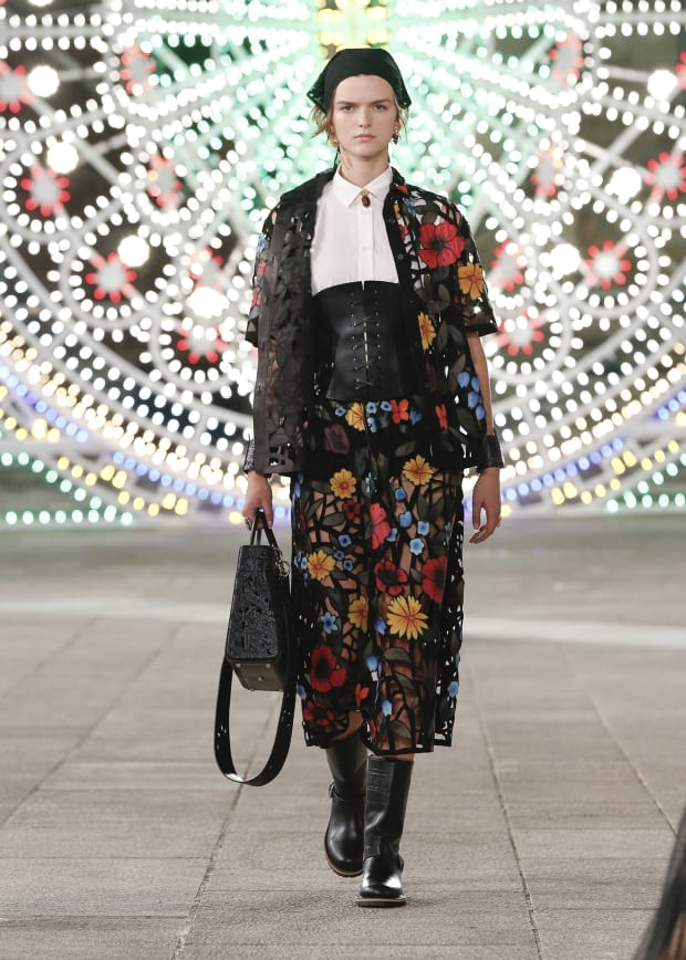 Christian Dior Resort 2021 collection, runway looks, beauty