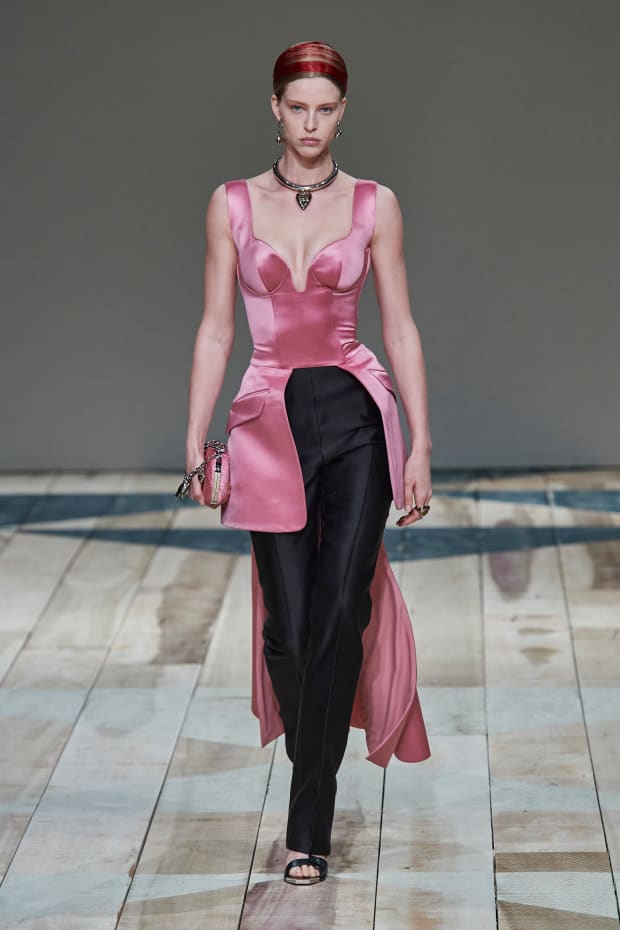 Sarah Burton Presents a 'Love Letter to Women' for Alexander McQueen Fall  2020 - Fashionista