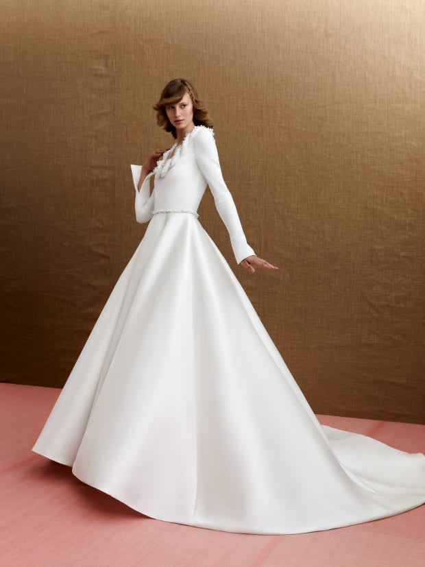 The Top 12 Bridal Trends For Fall 22 Celebrate Princess Diana The New Black Tie And Bridgerton Fashionista