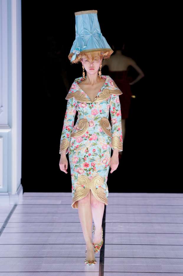 moschino fall winter 2021 2022