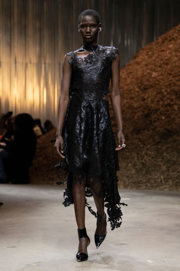 Alexander McQueen's Fall 2022 Show Was An Ode To Nature