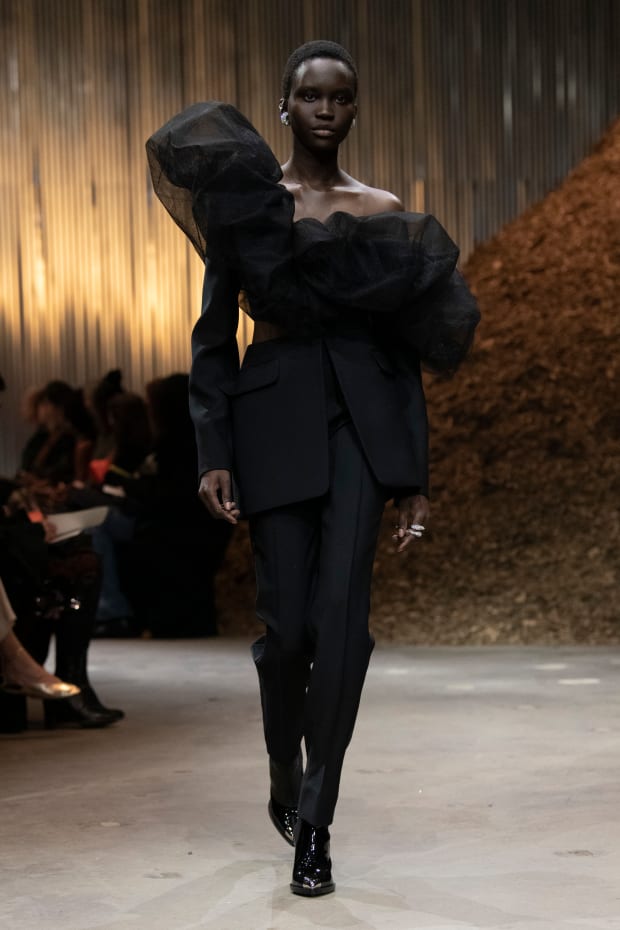 Alexander McQueen Fall 2022 Menswear Collection