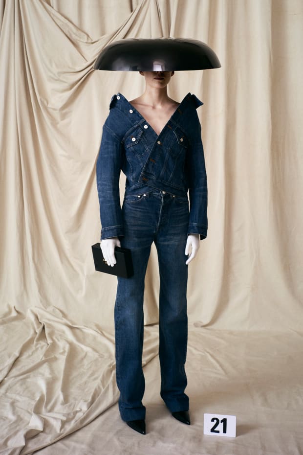Balenciaga's Return to Haute Couture - The Costume Society