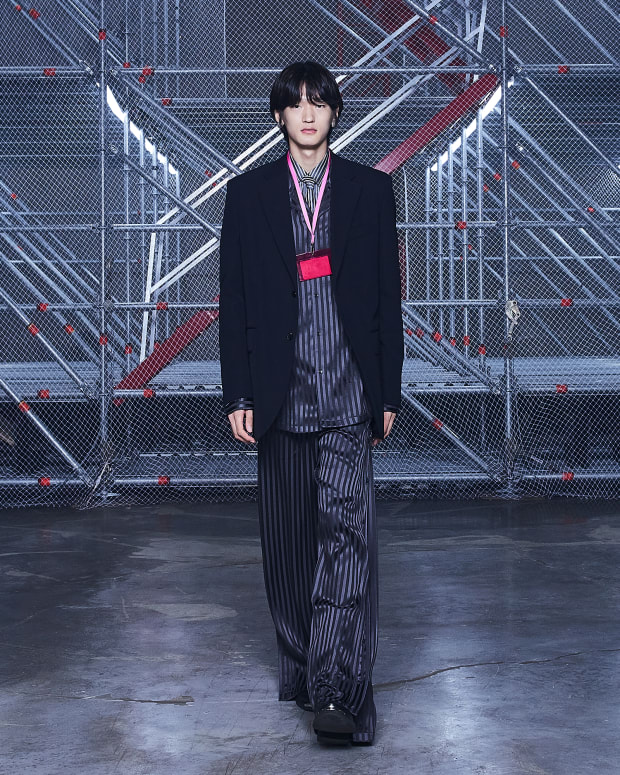 BTS Modeled Louis Vuitton's Fall 2021 Men's Collection in Seoul -  Fashionista