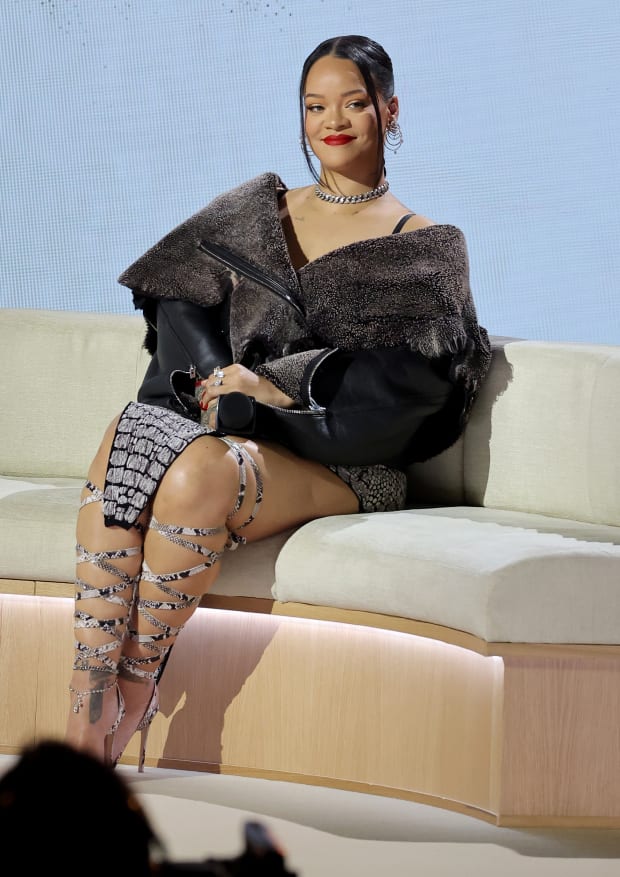 Rihanna Pre-Games Super Bowl Halftime Show in Alaïa - Fashionista