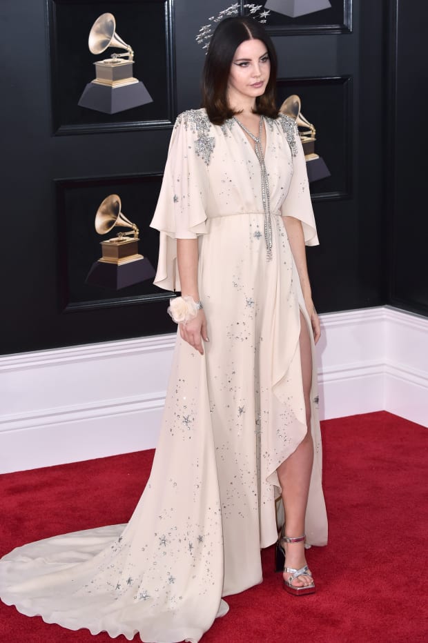 Lana Del Rey Literally Wore a Halo to the Grammys