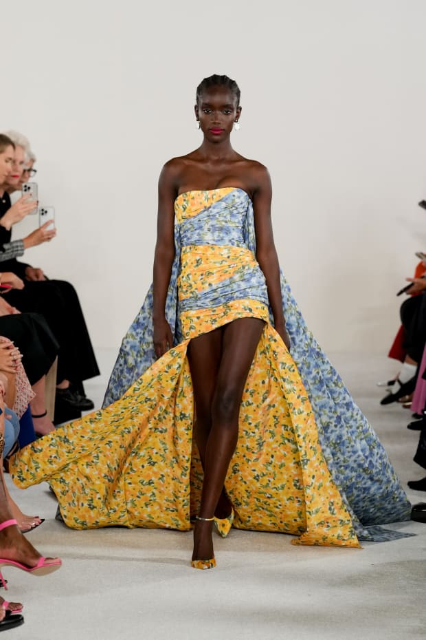 Carolina Herrera Fall 2023 - Fashionista