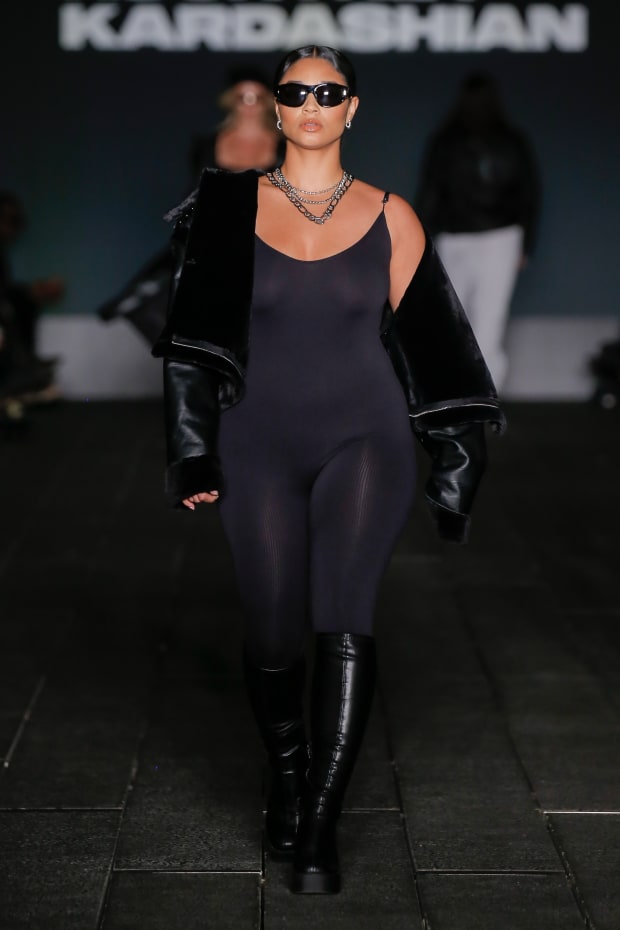 Shows with Jess - Fashion Icon Kourtney Kardashian Rockin' her Louis  Vuitton Mini Speedy! *Scoop yours at CMSP for $225!*
