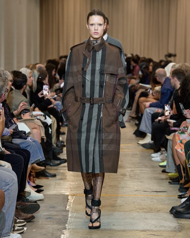 So We Got A Burberry Spring 23 Show After All Fashionista