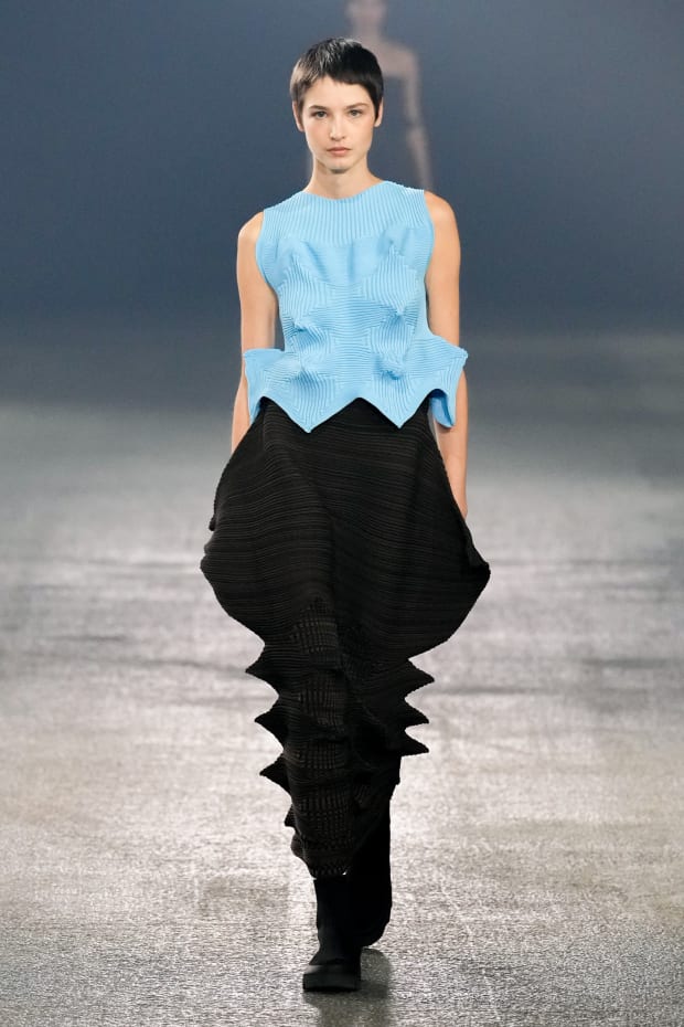 Issey Miyake FW23 Proves It's Chic to Be Square