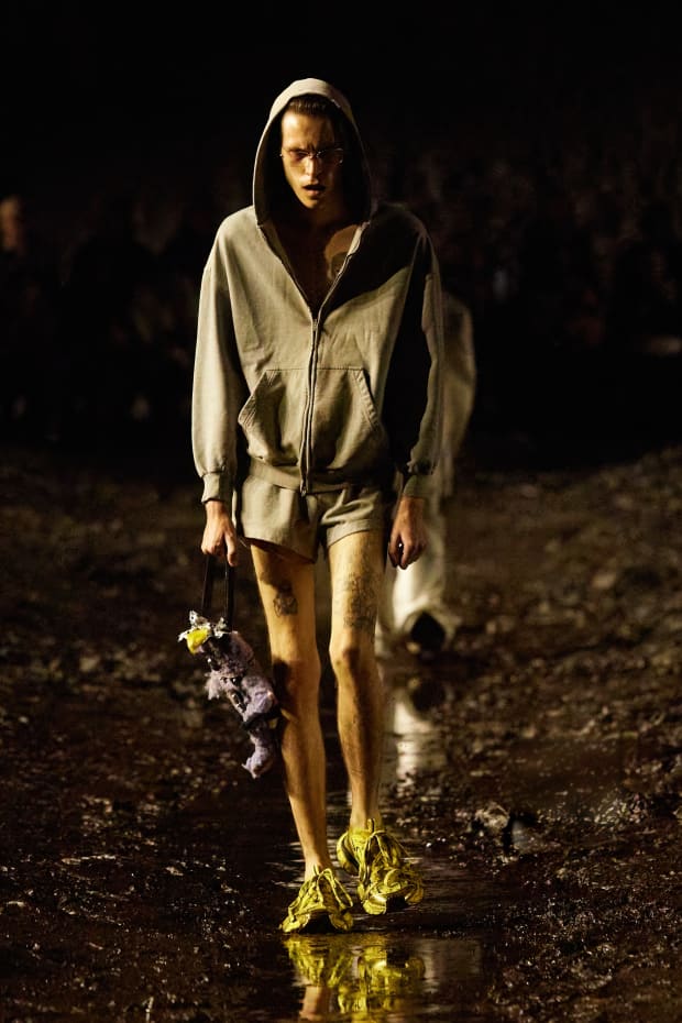 Balenciaga Summer 2023 Fashion Show: Kanye, Mud & Fake Babies