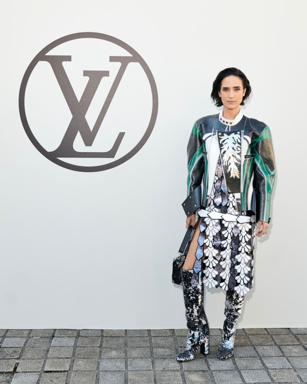 Jennifer Loves 💋 on Instagram: Louis Vuitton spring in the city