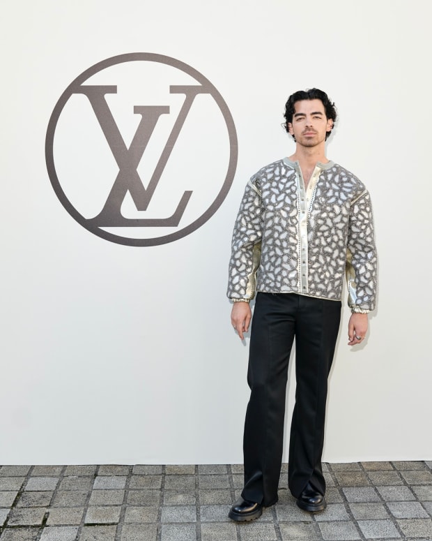 Shirt Louis Vuitton White size M International in Cotton  24221607