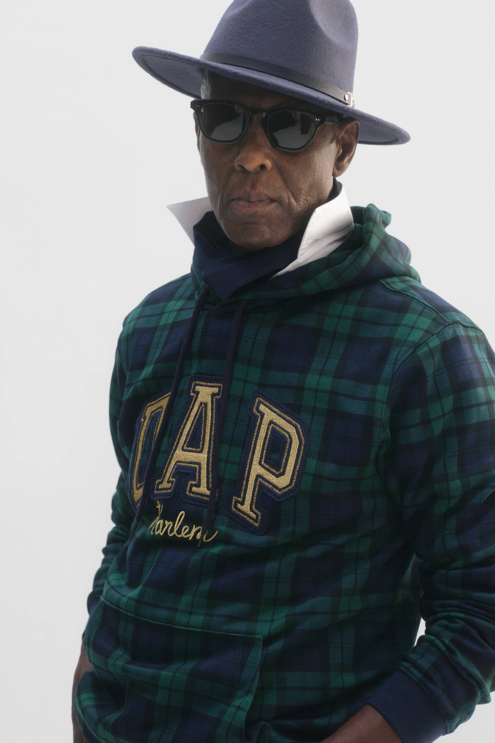 gap forest green hoodie
