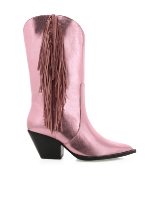 2023 Festival Fashion: Parachute Pants, Cowboy Boots & More