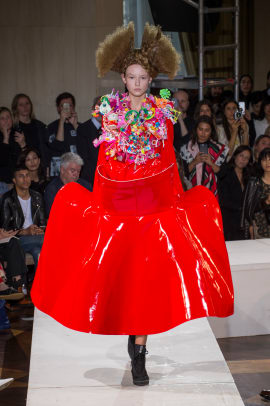 A Teenage Fantasy of Fashion Comes Alive at Comme des Garcons Spring 2018 Fashionista