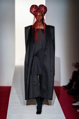 At Comme Des Gar ons Spring 2020 Royalty Comes Undone Fashionista