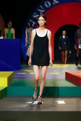 Dior's Spring 2022 Collection Pays Tribute to Its Swinging