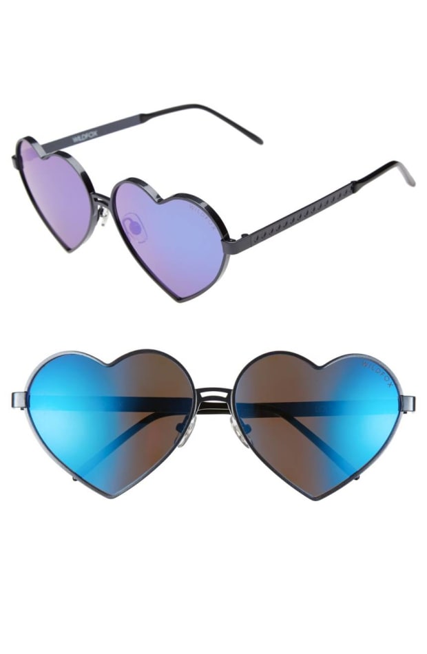 darlene heart glasses