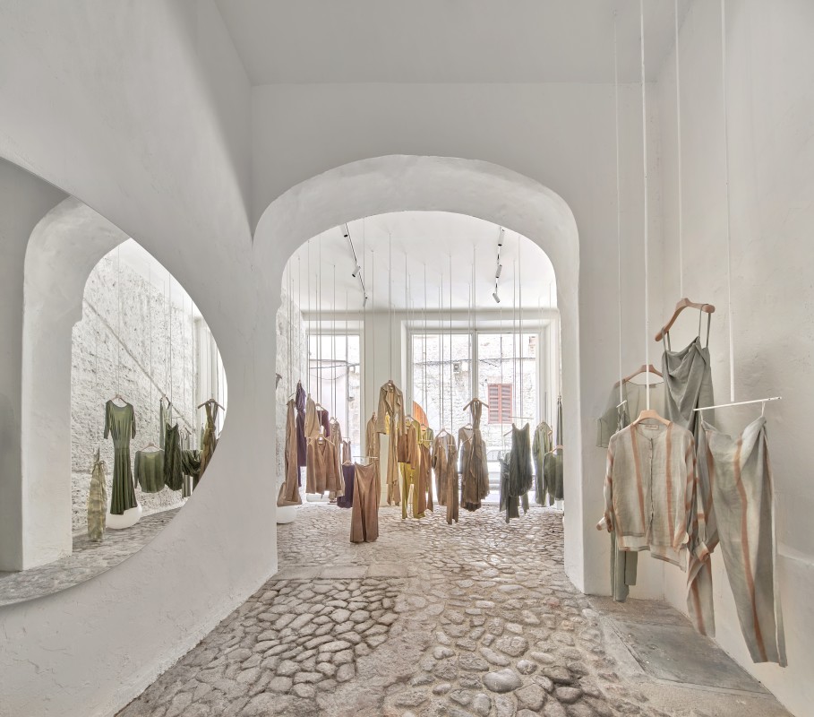 How Do Local Mallorcan Designers Compete Within Palma's Growing Luxury Hub?