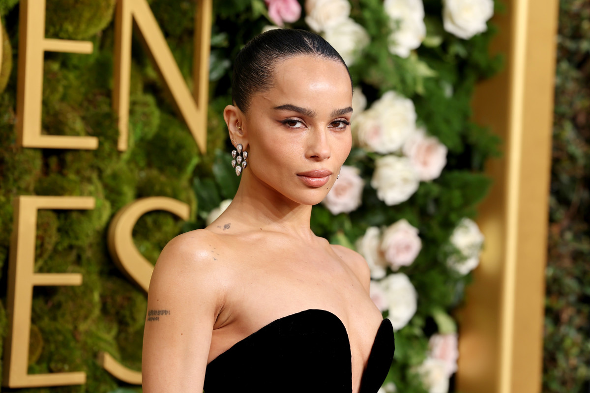 Must Read: Zoë Kravitz Covers 'Elle', Inside Coupang's Farfetch Restructuring