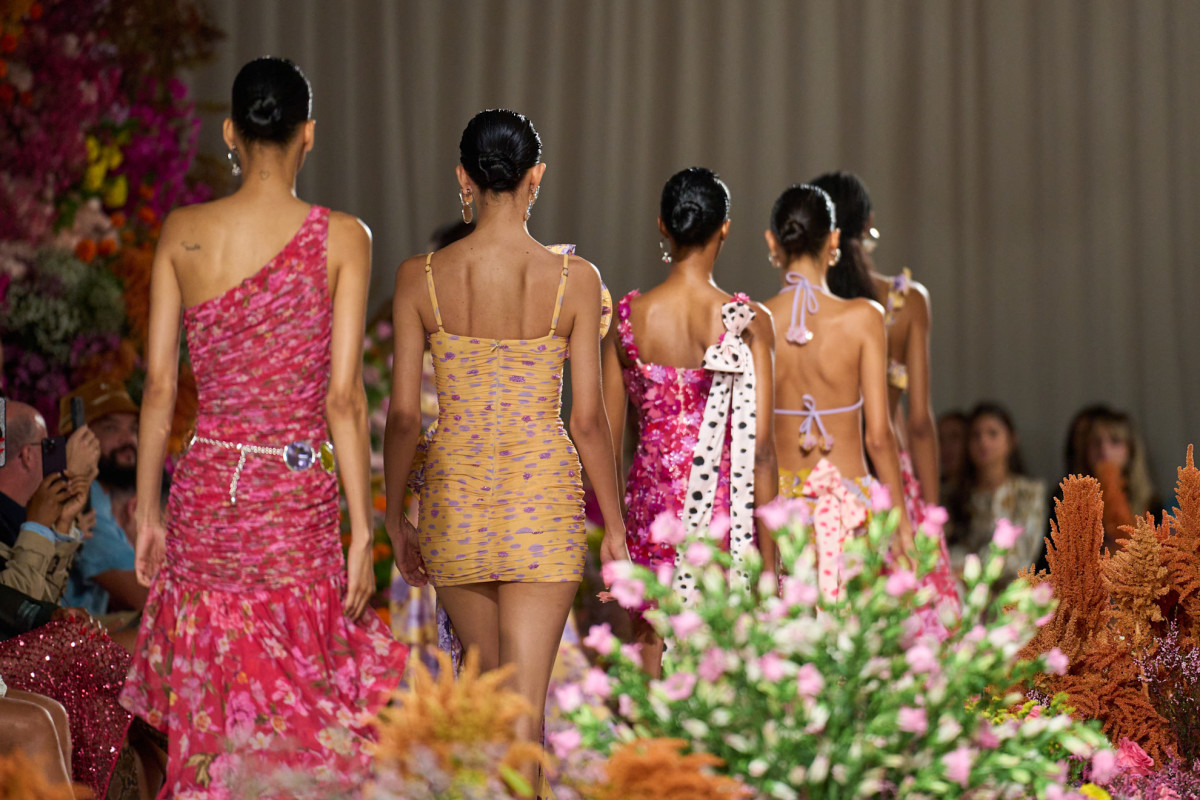 Here's Everything That Happens After a Fashion Show Ends