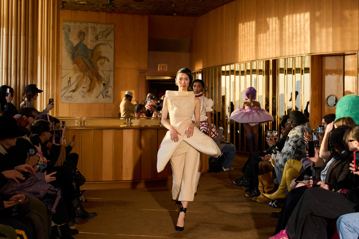 Pipenco Lorena Examines Various Stages of Love Through Her Fall 2026 Collection